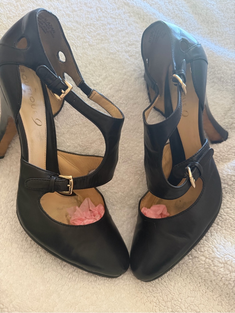 Boutique9 ( nine west)Black Leather T-Strap Heels with Gold Buckles  size9-1/2